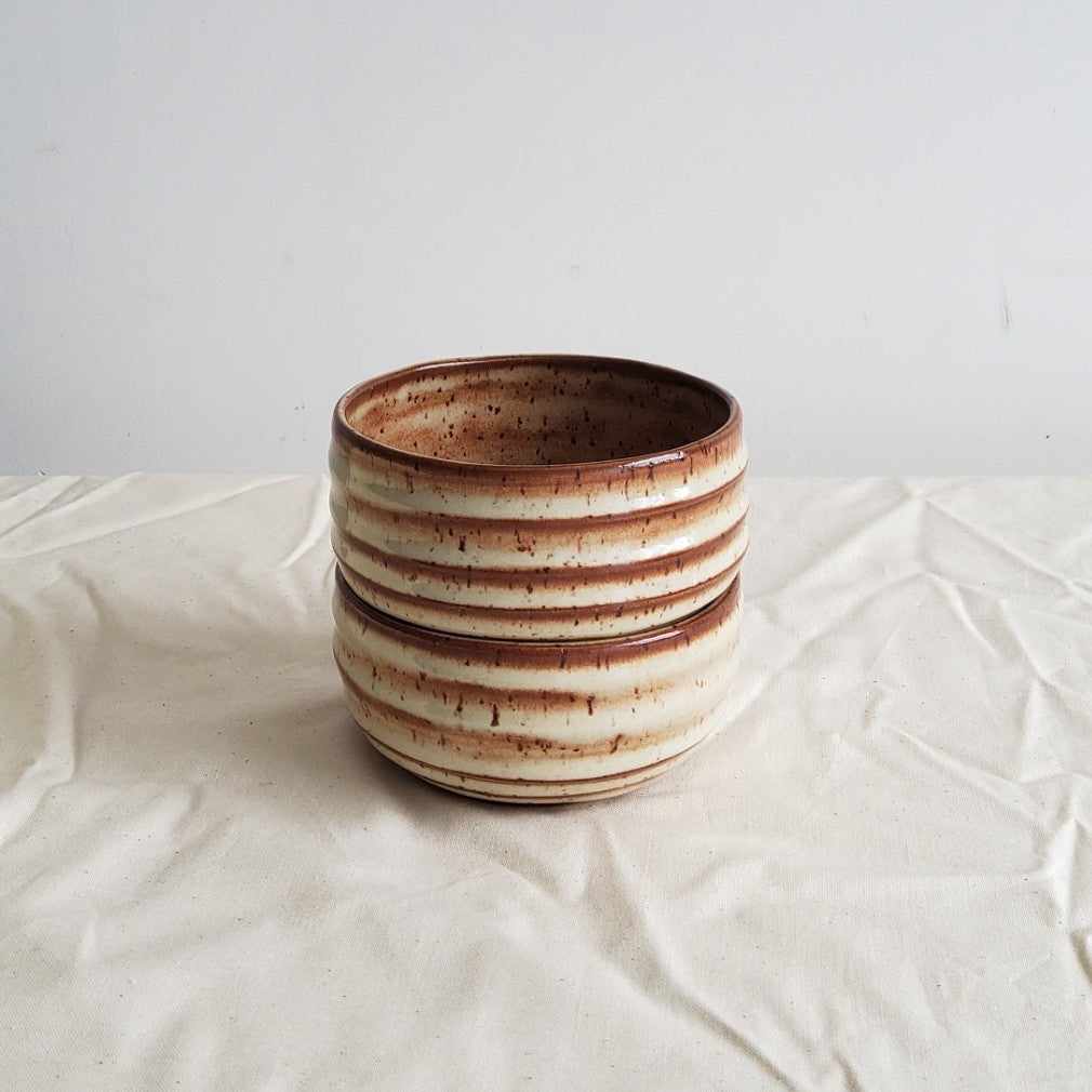 Small ribbed bowl