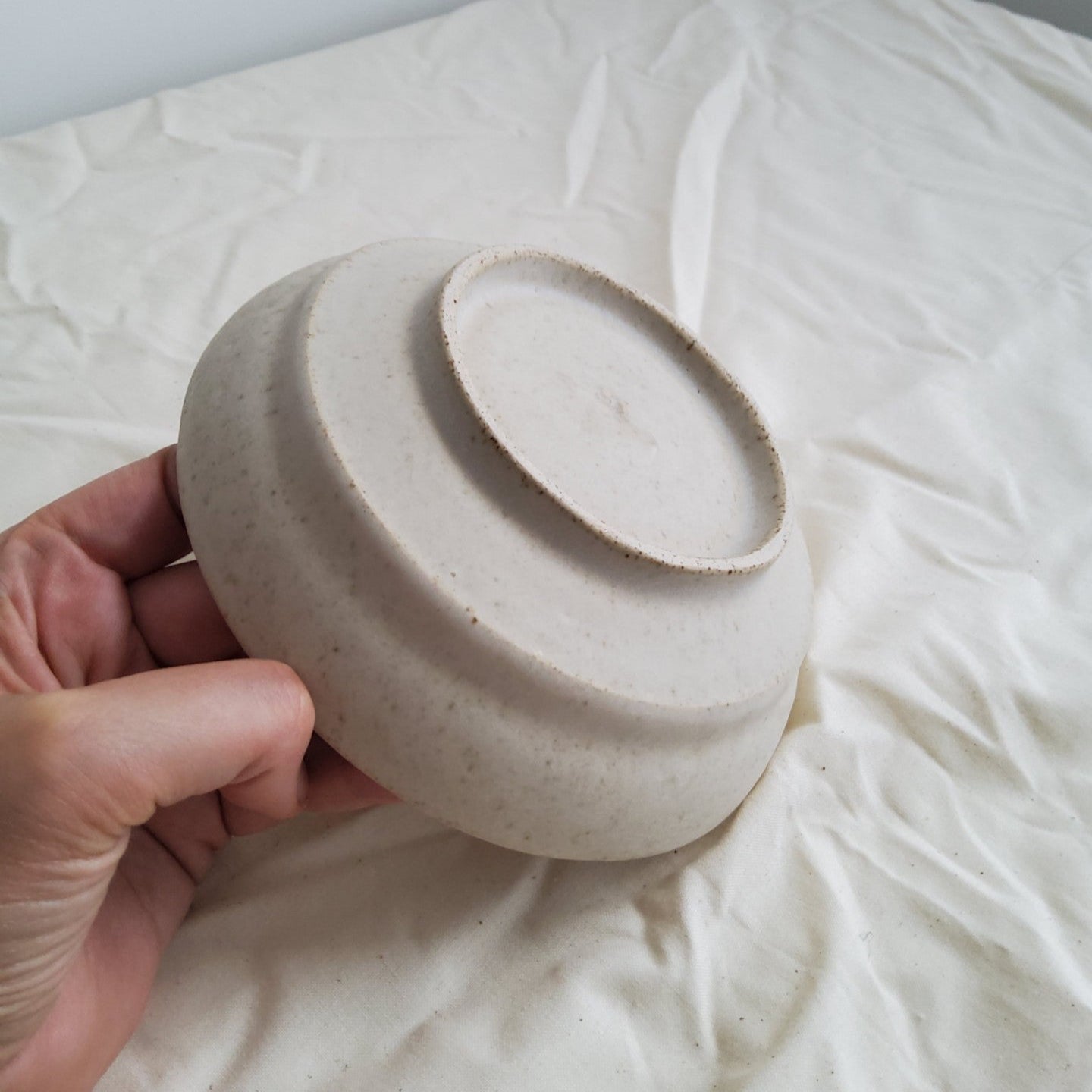 Curved bowl