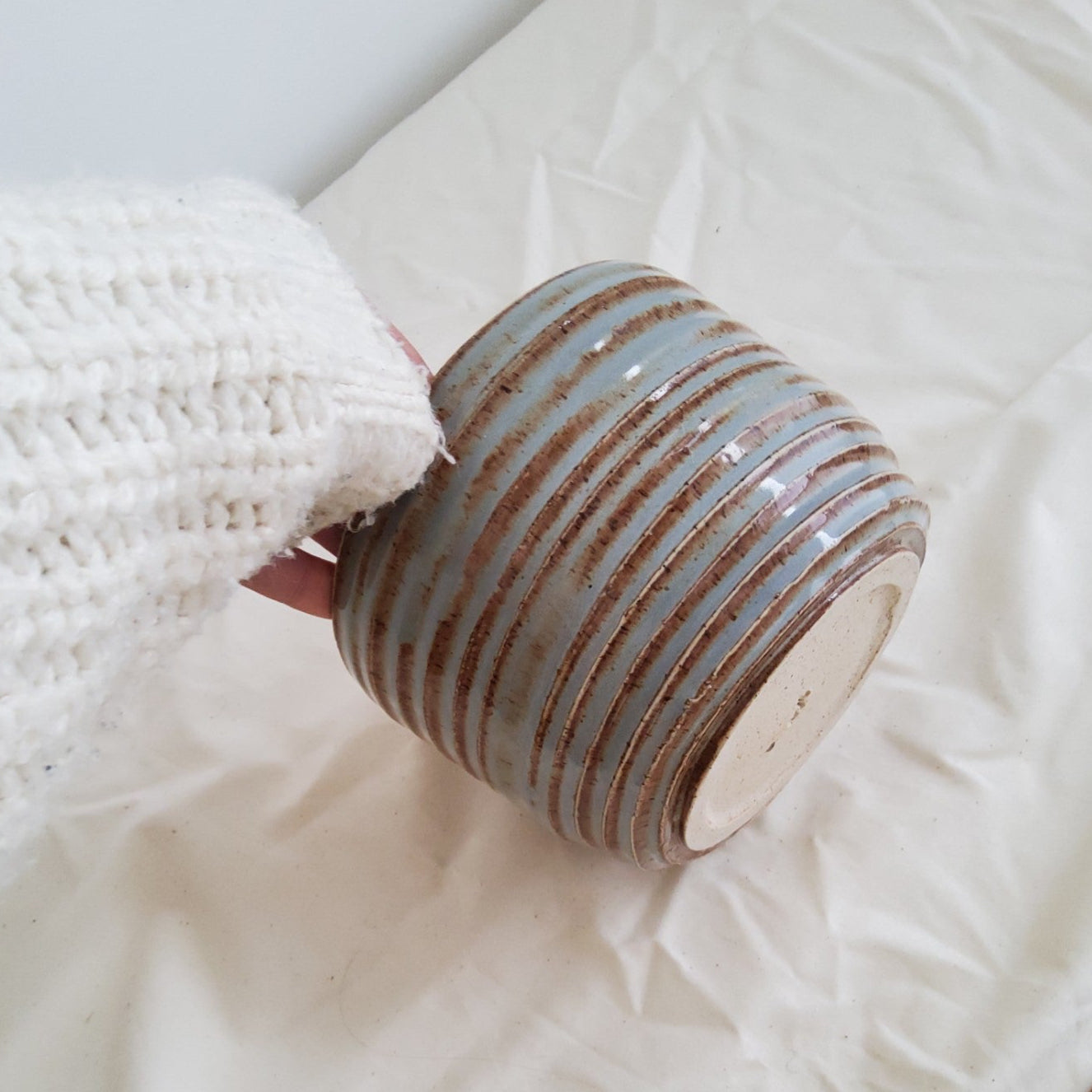 Ribbed planter
