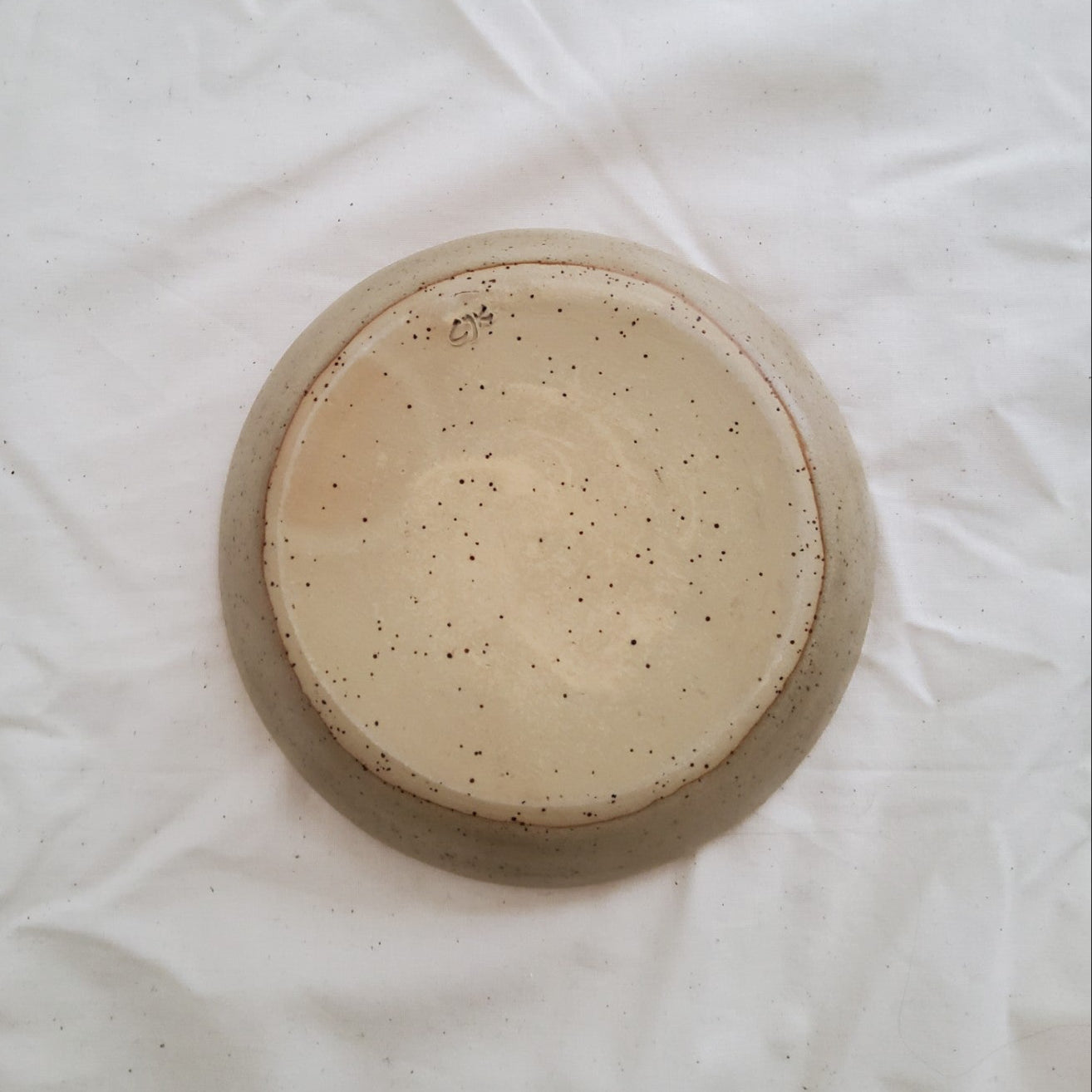 Shallow dish