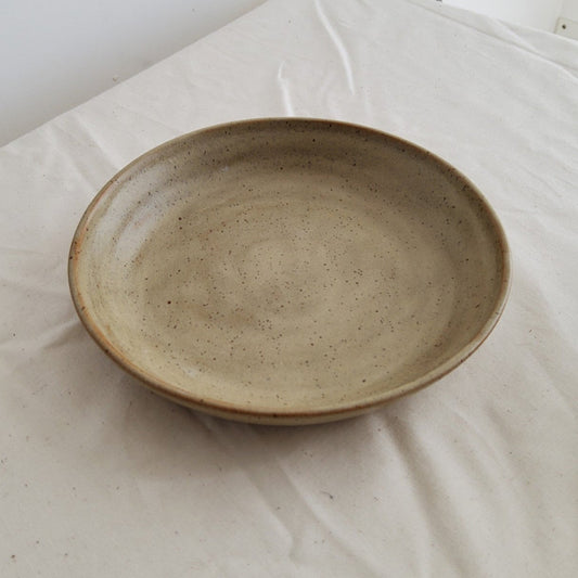 Shallow dish