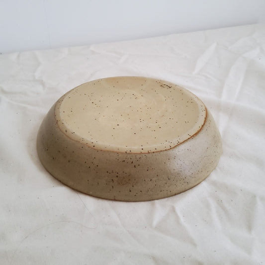 Shallow dish